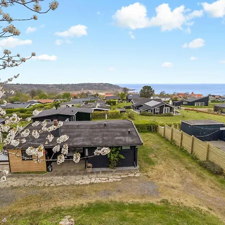 Charming With Baltic Sea Views 알링에